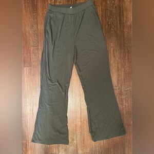 Wishlist Ribbed Wide Leg Lounge Pant - Olive -Small